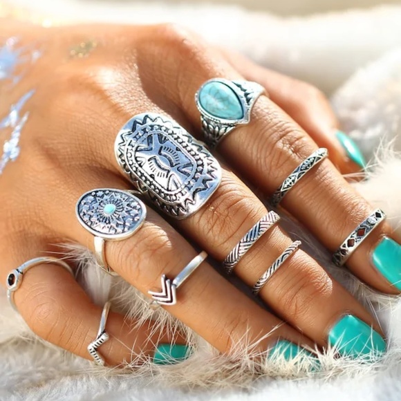 LiveChicStyle Jewelry - Vintage Turquoise Midi Ring Set, 10 pieces